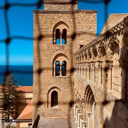 Cefalu Cathedral Palace Exterior photo